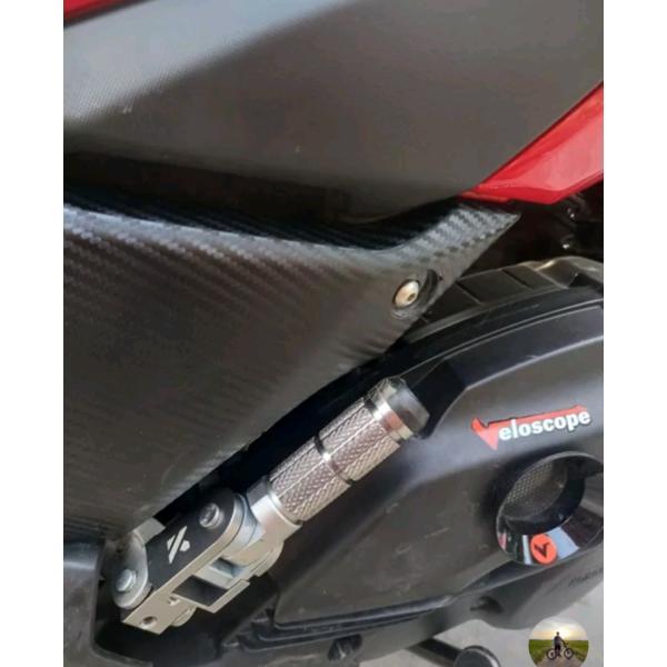 ヤマハ NMAX NEW ワンプッシュ式 フットステップ リアステップ タンデムステップ 新型NMAX 125-155cc