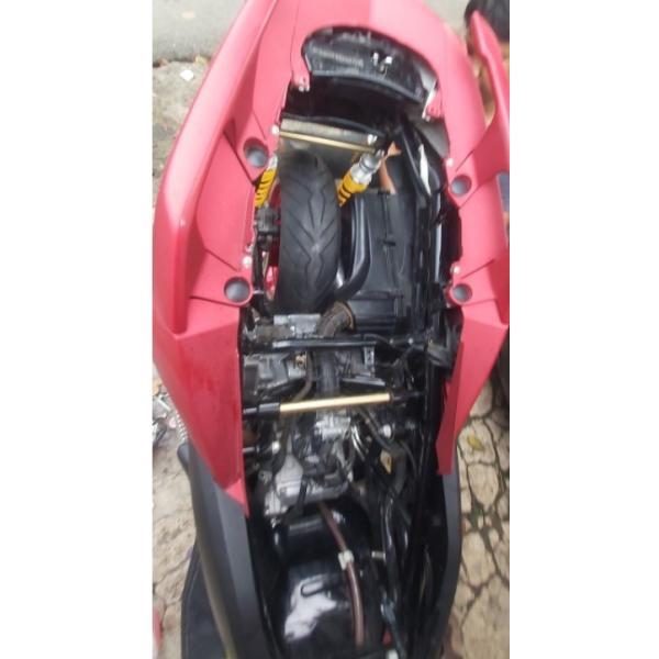 ヤマハ XMAX250 XMAX300 リアスタビライザー&エンジン上部用 スタビライザーセット リアストラットバー 高速安定