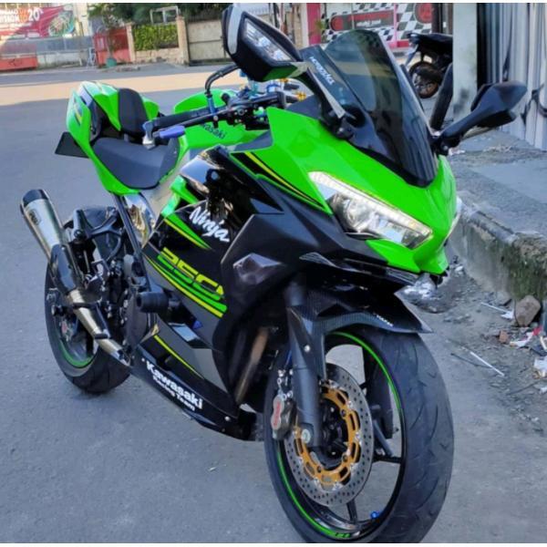 KAWASAKI ZX25R NINJA プロジェクター ヘッドライト デーモンアイ グリーンorブルー ウィンカー内蔵
