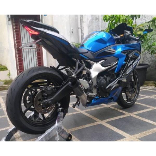 カワサキ ZX-25R（2BK-ZX250E）用 カーボン調 フルエキゾーストマフラー（フルシステム）ブルー／ステンレス